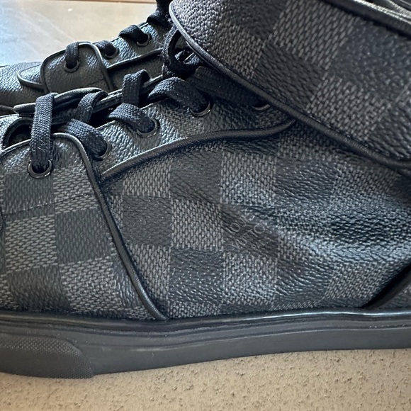 Louis Vuitton Graphic Canvas High Top. Size 10 1/2. - Picture 6 of 16